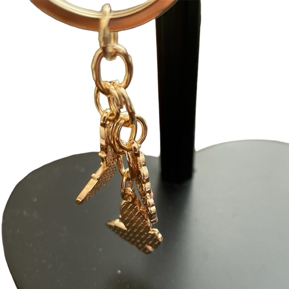 🦋 butterfly key chain - Picture 4 of 4